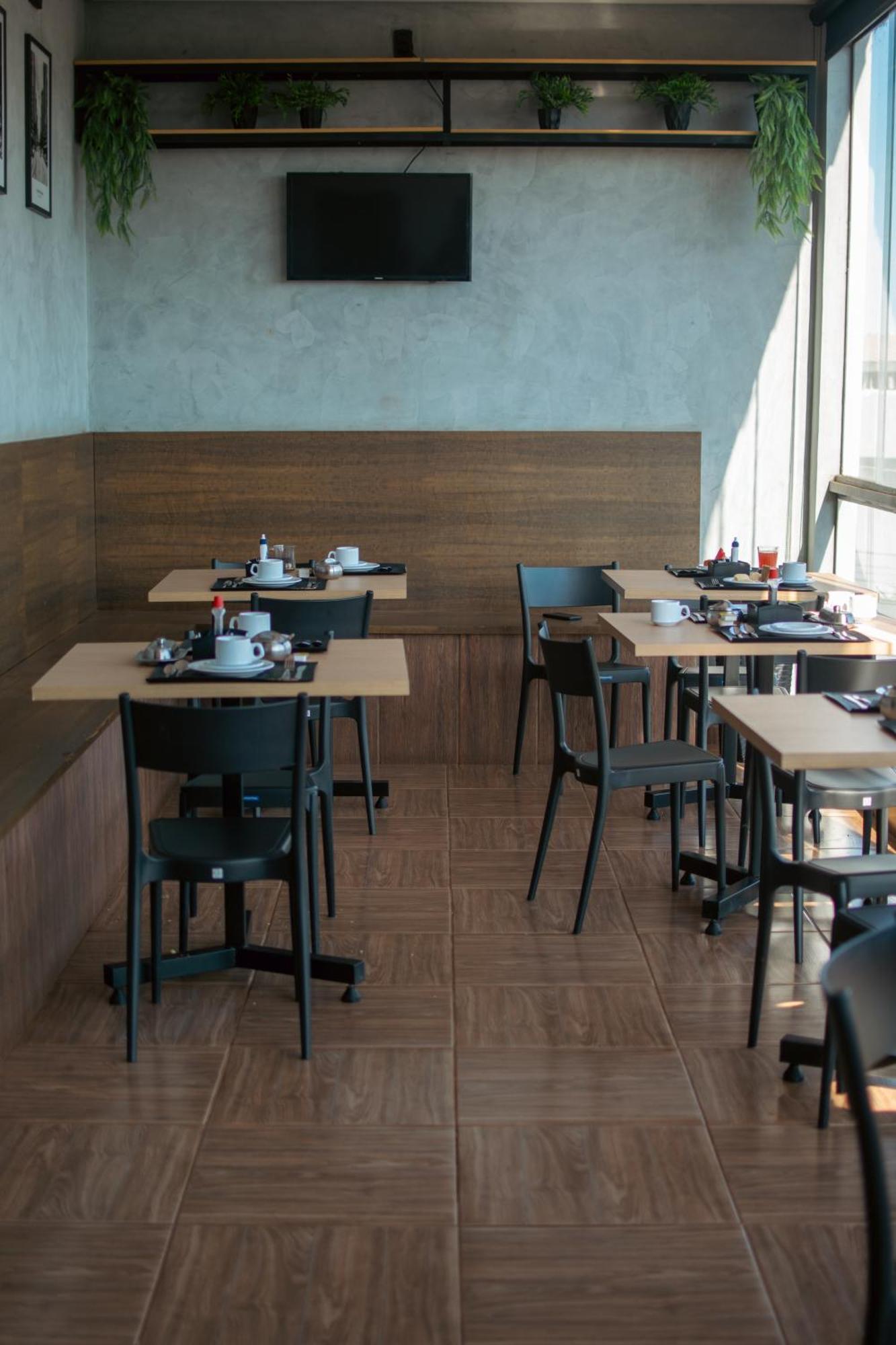 Pling Hotel Jataí Екстериор снимка
